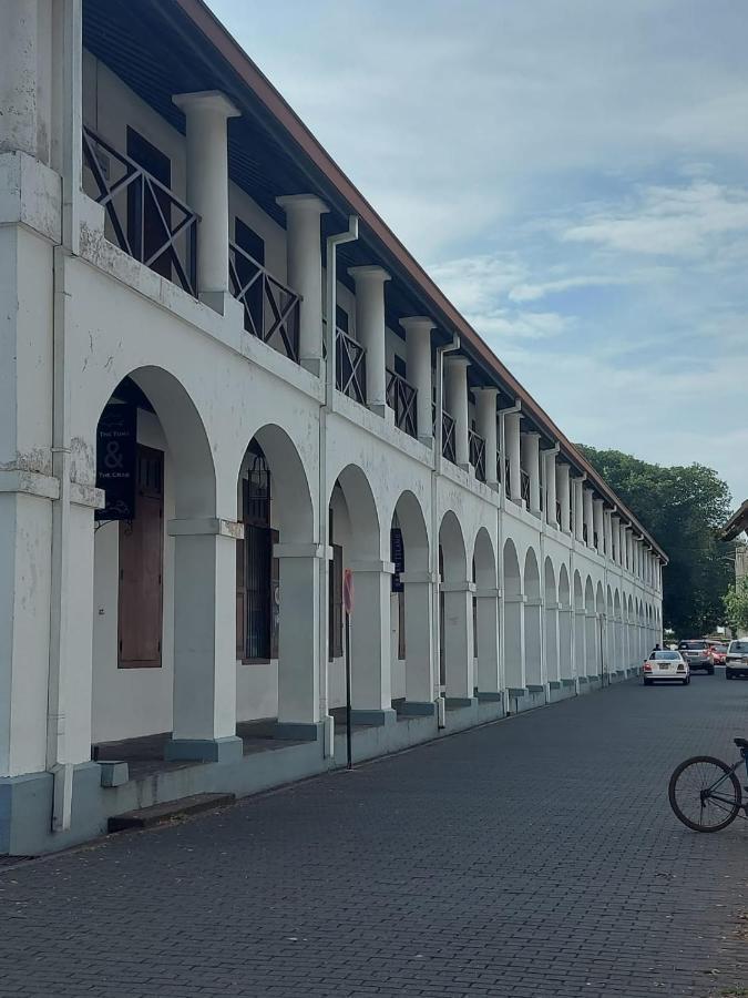 Oesis - Stylish Villa Steps From Historic Galle Fort Eksteriør bilde