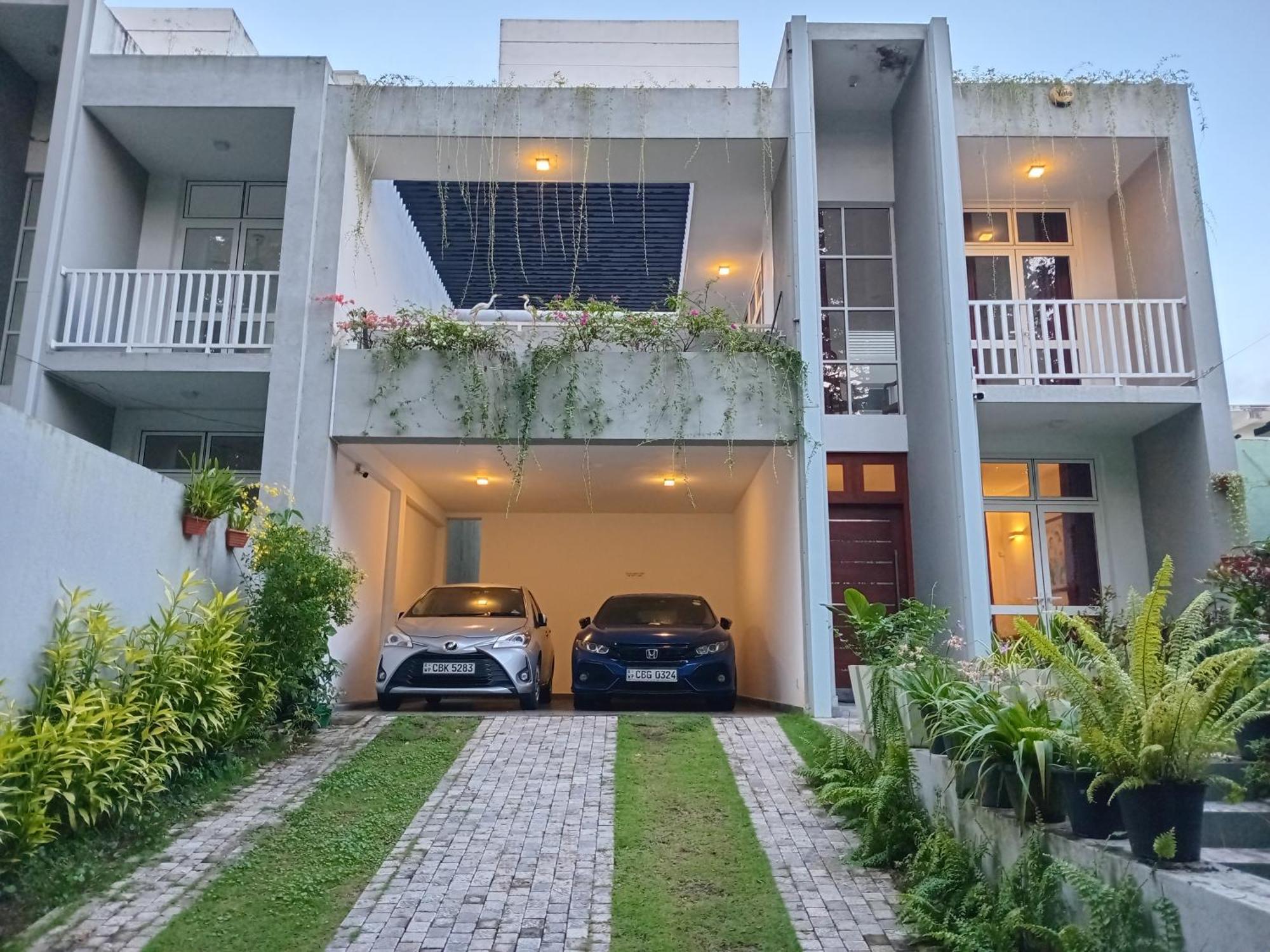 Oesis - Stylish Villa Steps From Historic Galle Fort Eksteriør bilde