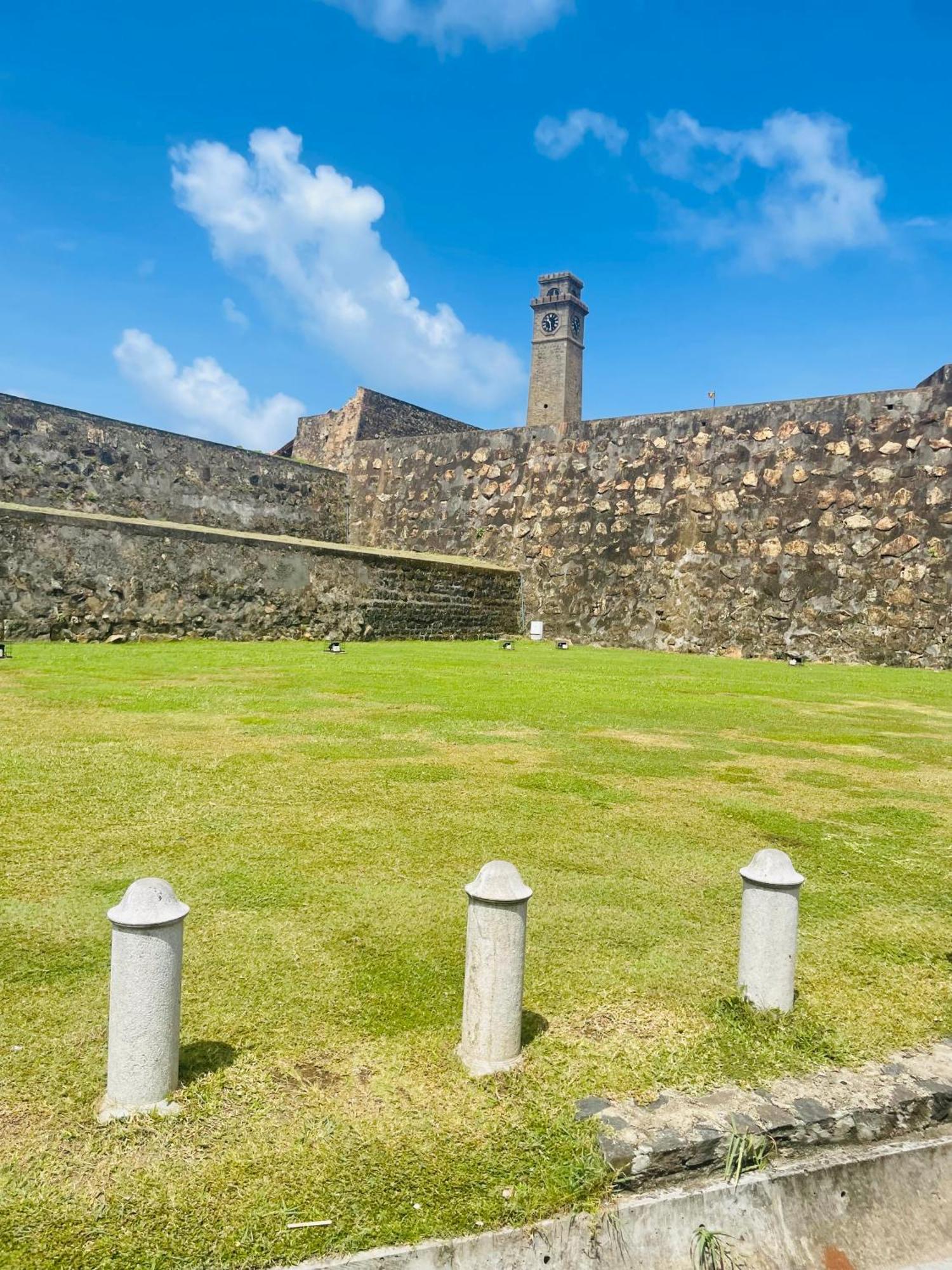 Oesis - Stylish Villa Steps From Historic Galle Fort Eksteriør bilde