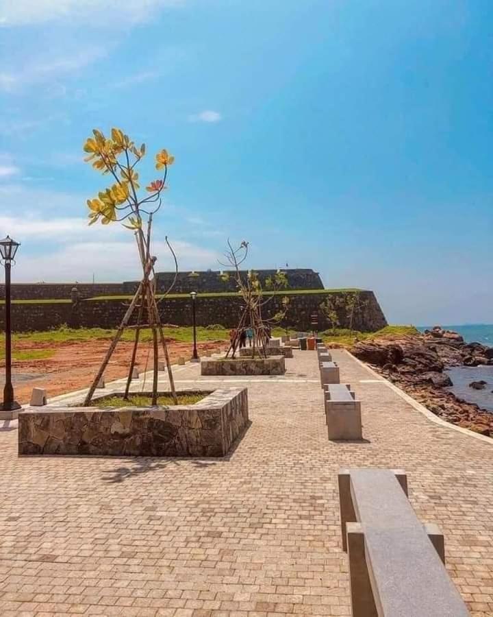 Oesis - Stylish Villa Steps From Historic Galle Fort Eksteriør bilde
